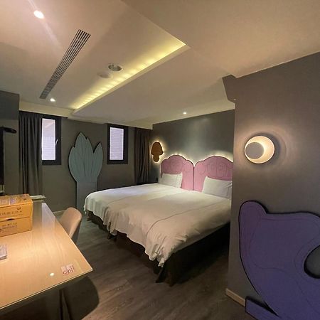 Check Inn Taichung Wenxin Zhongqing Экстерьер фото