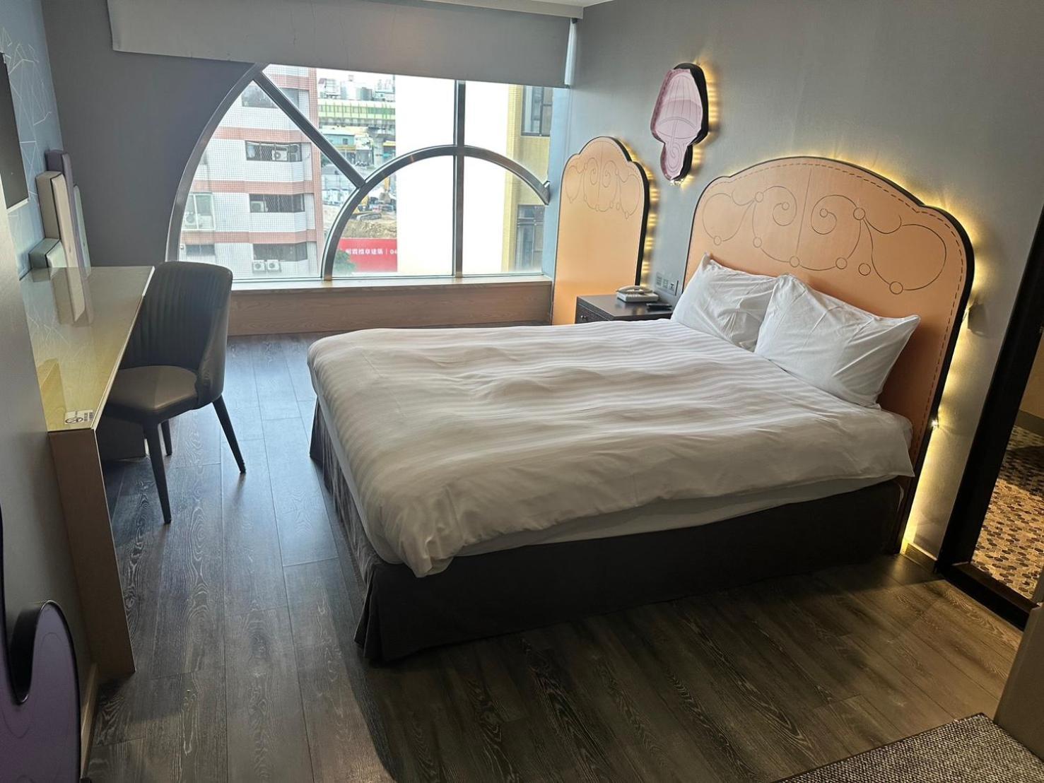 Check Inn Taichung Wenxin Zhongqing Экстерьер фото